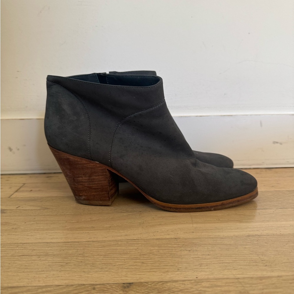 Rachel Comey Mars Ankle Bootie Navy sz 9